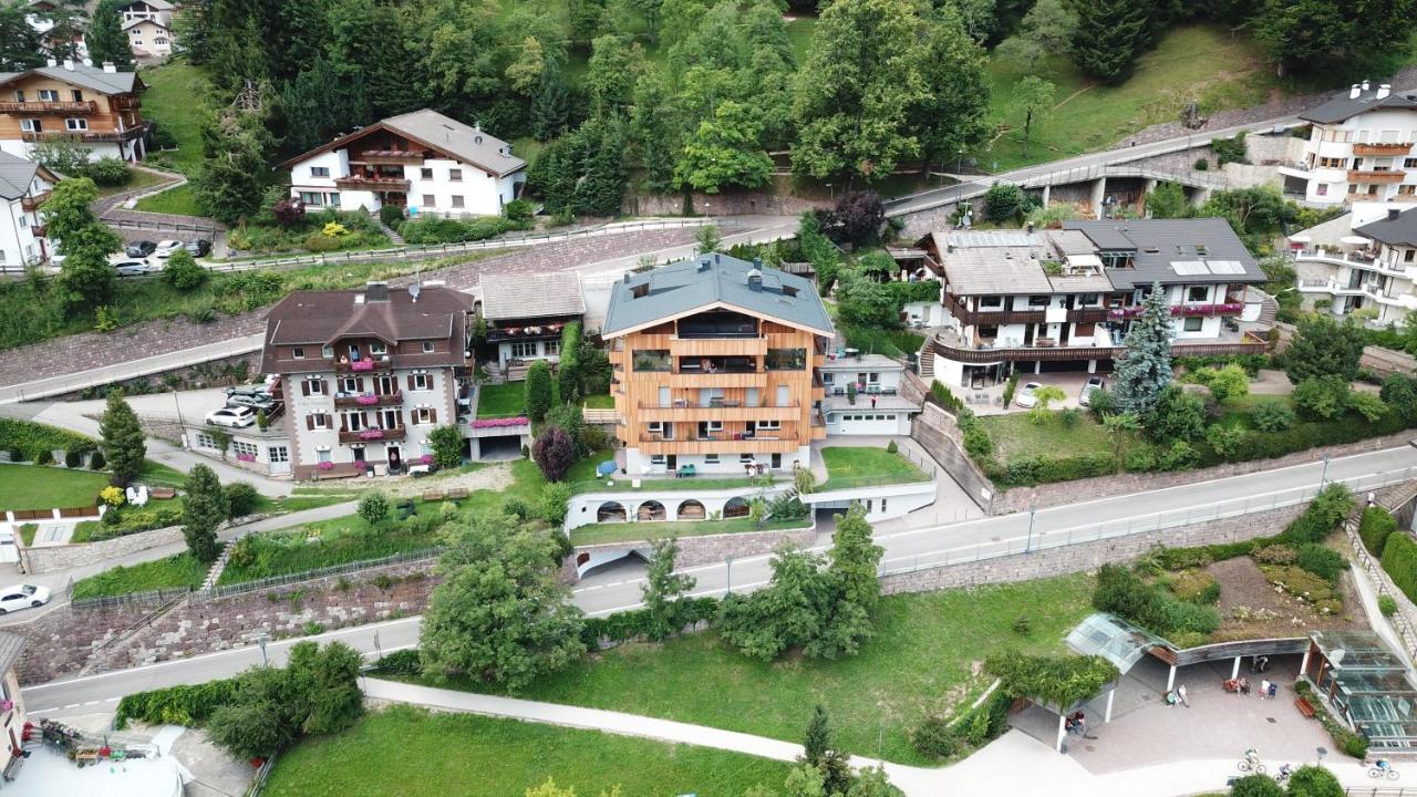 Villa Hubertus Urtijëi Buitenkant foto