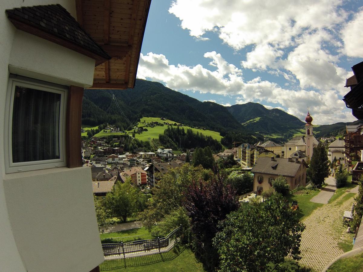 Villa Hubertus Urtijëi Buitenkant foto